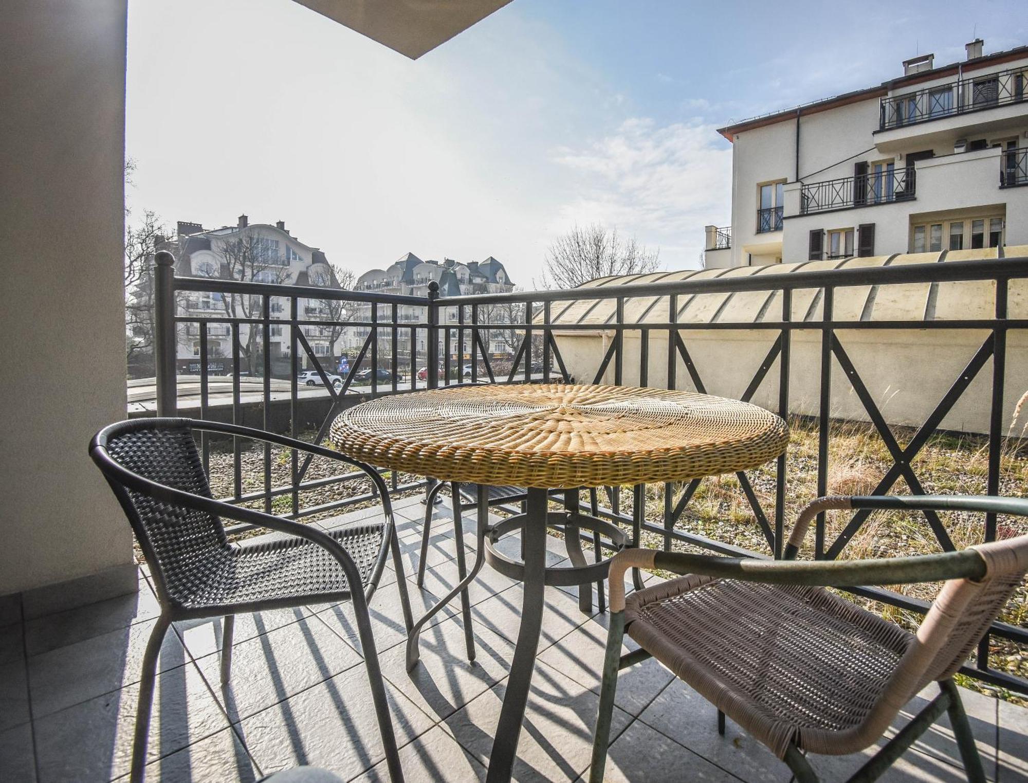 Apartamenty Promenada Z Tarasem I Parkingiem - Apartamenty Na Wyspie Swinoujscie Exterior photo